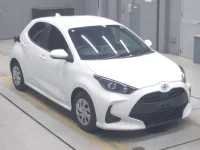 Toyota YARIS лот № 30049 оценка 4.5  с аукциона в Японии 4