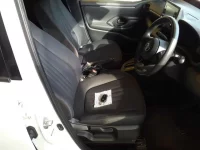 Toyota YARIS лот № 30049 оценка 4.5  с аукциона в Японии 7