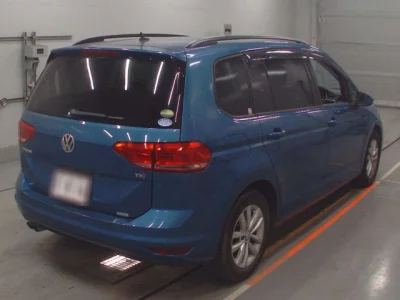 Volkswagen GOLF TOURAN