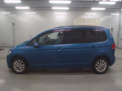 Volkswagen GOLF TOURAN