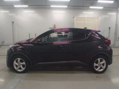 Toyota C-HR  с аукциона в Японии