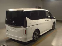 Nissan SERENA лот № 2155 оценка 4  с аукциона в Японии 1