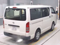 Toyota HIACE VAN лот № 30055 оценка 4  с аукциона в Японии 1