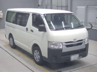 Toyota HIACE VAN лот № 30055 оценка 4  с аукциона в Японии 4
