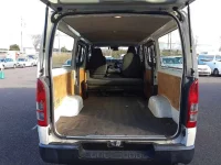 Toyota HIACE VAN лот № 30056 оценка 4  с аукциона в Японии 9
