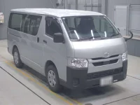 Toyota HIACE VAN лот № 30057 оценка 4.5  с аукциона в Японии 4