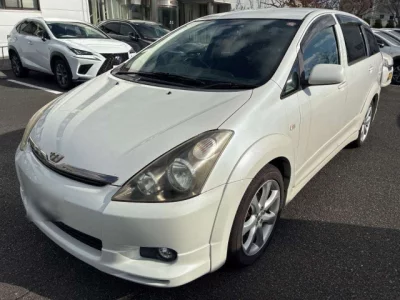 Toyota WISH  с аукциона в Японии