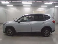 Subaru FORESTER лот № 90028 оценка 4  с аукциона в Японии 3