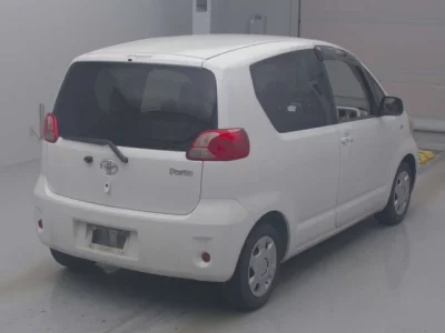 Toyota PORTE  с аукциона в Японии
