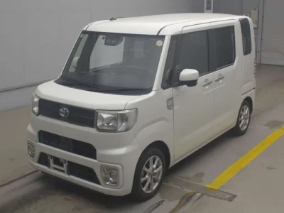 Toyota PIXIS MEGA