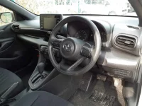 Toyota YARIS лот № 30064 оценка 4.5  с аукциона в Японии 6