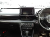 Toyota YARIS лот № 30064 оценка 4.5  с аукциона в Японии 8