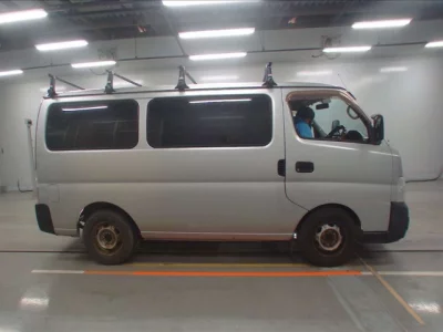 Nissan CARAVAN VAN  с аукциона в Японии