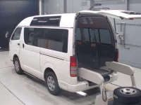 Toyota HIACE VAN лот № 30067 оценка 3.5  с аукциона в Японии 5
