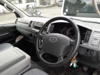 Toyota HIACE VAN лот № 30067 оценка 3.5  с аукциона в Японии 6