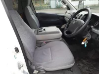 Toyota HIACE VAN лот № 30067 оценка 3.5  с аукциона в Японии 7