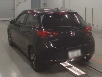 Mazda MAZDA2 лот № 36154 оценка 4  с аукциона в Японии 5