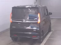 Nissan ROOX лот № 3036 оценка 4  с аукциона в Японии 3