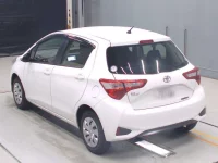 Toyota VITZ лот № 30073 оценка 4.5  с аукциона в Японии 5