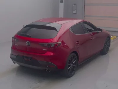Mazda MAZDA3  с аукциона в Японии
