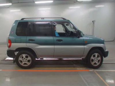 Mitsubishi PAJERO IO