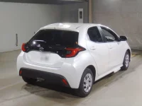 Toyota YARIS лот № 226 оценка S  с аукциона в Японии 1