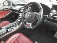 Lexus IS лот № 30079 оценка 3.5  с аукциона в Японии 6
