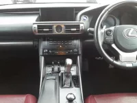 Lexus IS лот № 30079 оценка 3.5  с аукциона в Японии 8