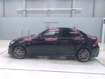 Lexus IS  с аукциона в Японии