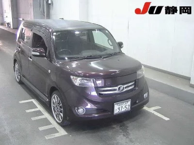 Toyota BB  с аукциона в Японии