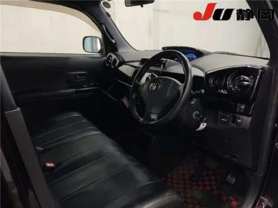 Toyota BB  с аукциона в Японии