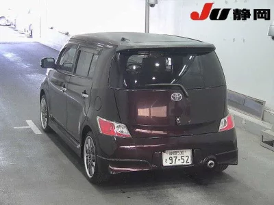 Toyota BB  с аукциона в Японии