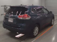 Nissan X-TRAIL лот № 30005 оценка R  с аукциона в Японии 1
