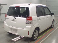 Toyota SPADE лот № 10305 оценка 4  с аукциона в Японии 1