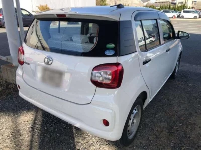 Toyota PASSO  с аукциона в Японии