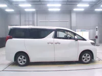 Toyota ALPHARD лот № 30084 оценка 4  с аукциона в Японии 2