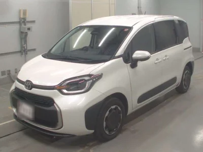 Toyota SIENTA  с аукциона в Японии