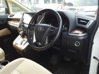 Toyota ALPHARD лот № 30086 оценка 4  с аукциона в Японии 6