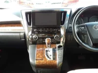 Toyota ALPHARD лот № 30086 оценка 4  с аукциона в Японии 8