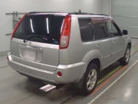 Nissan X-TRAIL лот № 10319 оценка 3  с аукциона в Японии 1