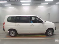 Toyota PROBOX лот № 90062 оценка 3.5  с аукциона в Японии 2