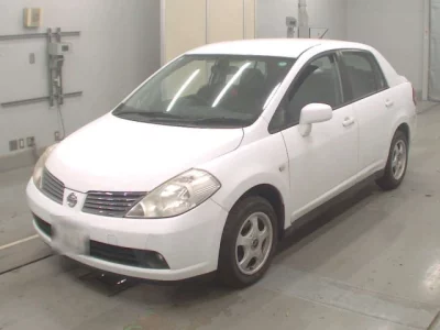 Nissan TIIDA LATIO