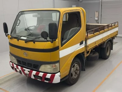 Toyota DYNA  с аукциона в Японии