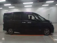 Nissan SERENA лот № 30020 оценка 4  с аукциона в Японии 2