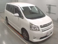 Toyota NOAH лот № 30029 оценка 3.5  с аукциона в Японии 4