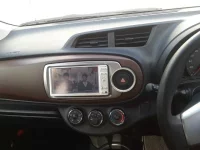 Toyota VITZ лот № 30028 оценка 3.5  с аукциона в Японии 8