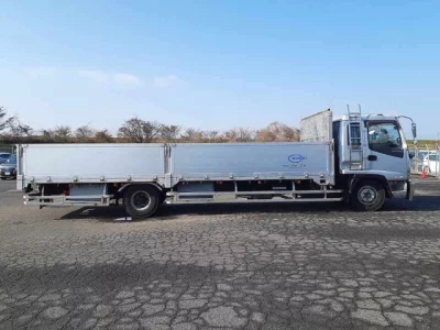 Isuzu FORWARD  с аукциона в Японии