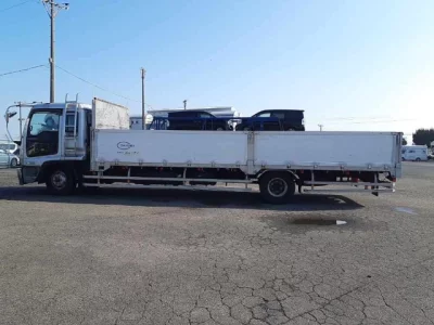 Isuzu FORWARD  с аукциона в Японии