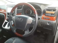 Toyota ALPHARD лот № 30031 оценка 3.5  с аукциона в Японии 6
