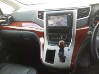 Toyota ALPHARD лот № 30031 оценка 3.5  с аукциона в Японии 8